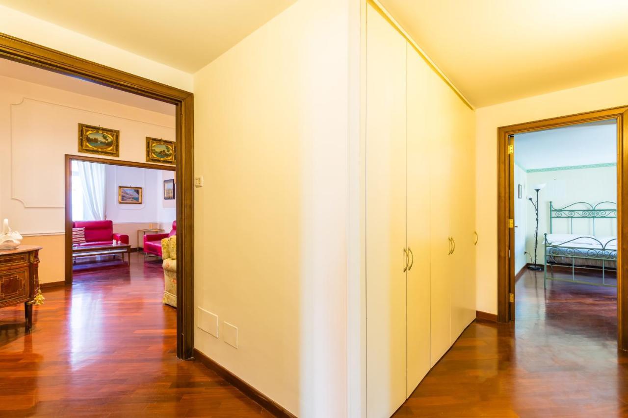 Grand Classic Apartment At San Martino By Napoliapartments Exterior foto
