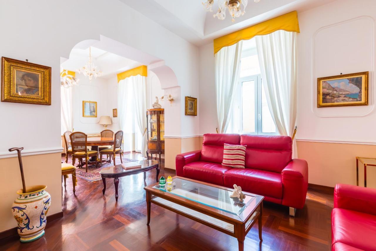 Grand Classic Apartment At San Martino By Napoliapartments Exterior foto