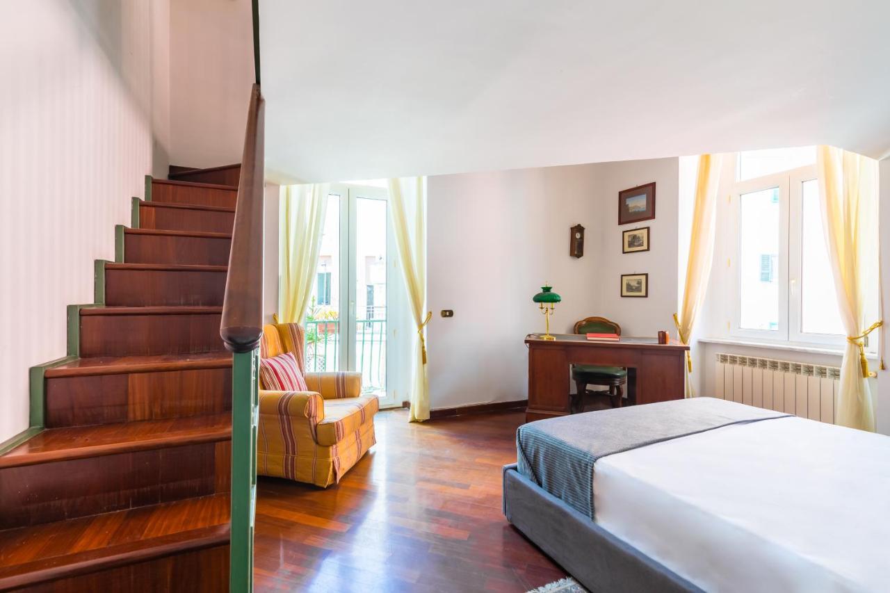 Grand Classic Apartment At San Martino By Napoliapartments Exterior foto