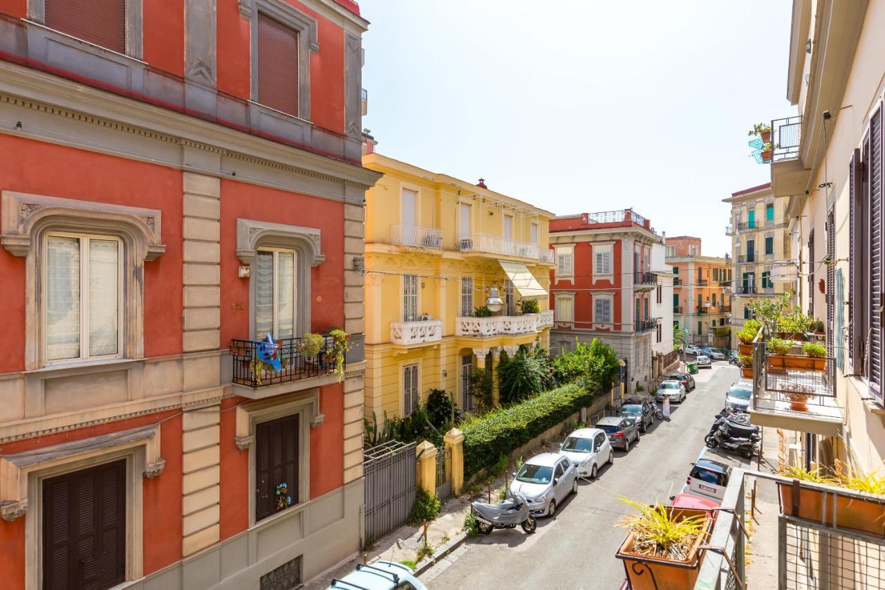 Grand Classic Apartment At San Martino By Napoliapartments Exterior foto