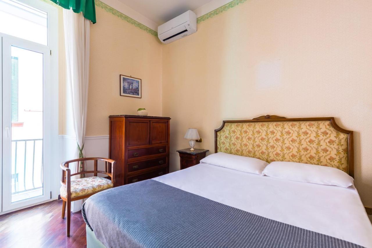 Grand Classic Apartment At San Martino By Napoliapartments Exterior foto