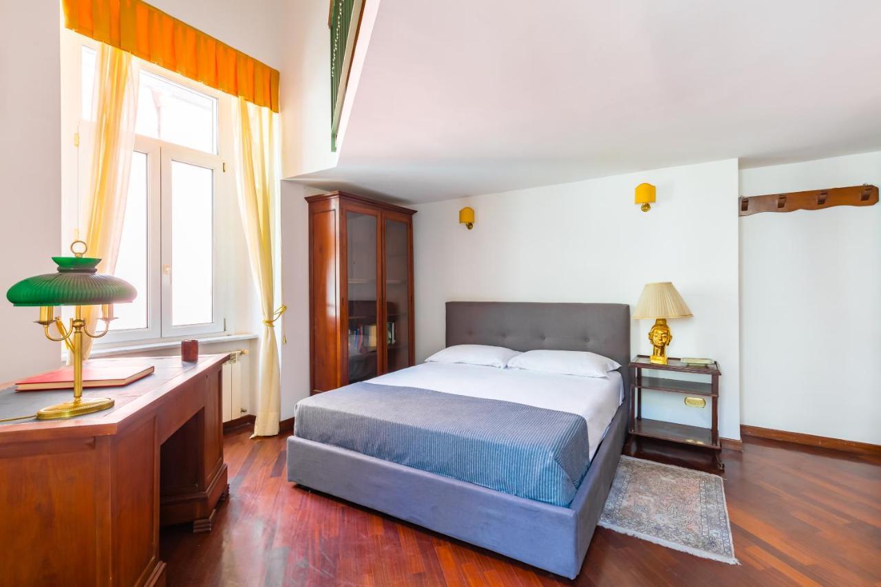 Grand Classic Apartment At San Martino By Napoliapartments Exterior foto
