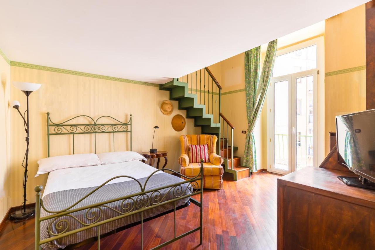 Grand Classic Apartment At San Martino By Napoliapartments Exterior foto