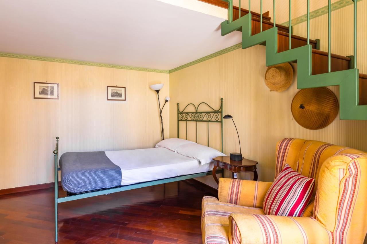Grand Classic Apartment At San Martino By Napoliapartments Exterior foto